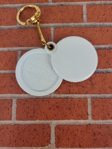 Vintage KFC Kentuck Fried Chicken Keychain Slide Mirror w/ Slot For Picture - Picture 2 of 6