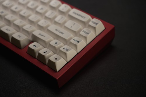 Custom 65% Mechanical Keyboard (Super Thocky and Creamy) READ DESC! - Picture 11 of 18