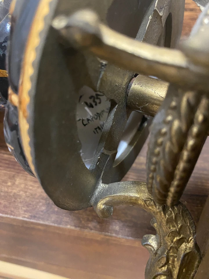 Lámpara Capodimonte Vintage Porcelana Italiana 🏛️ Floral Blanco y Negro 🌸 Sin Pantalla Foto 4 de 4