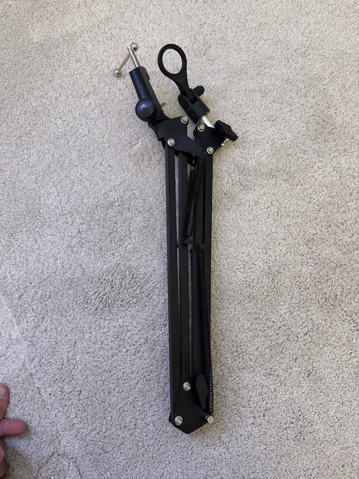 Soporte de brazo de brazo de micrófono de difusión RØDE (montaje de escritorio) Foto 4 de 4