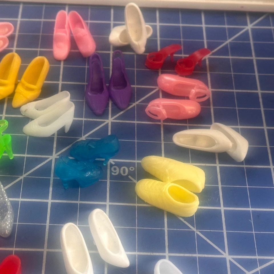 Barbie Zapatos Paquete Vintage Años 60, 80? 22 pares 20133 Foto 4 de 4