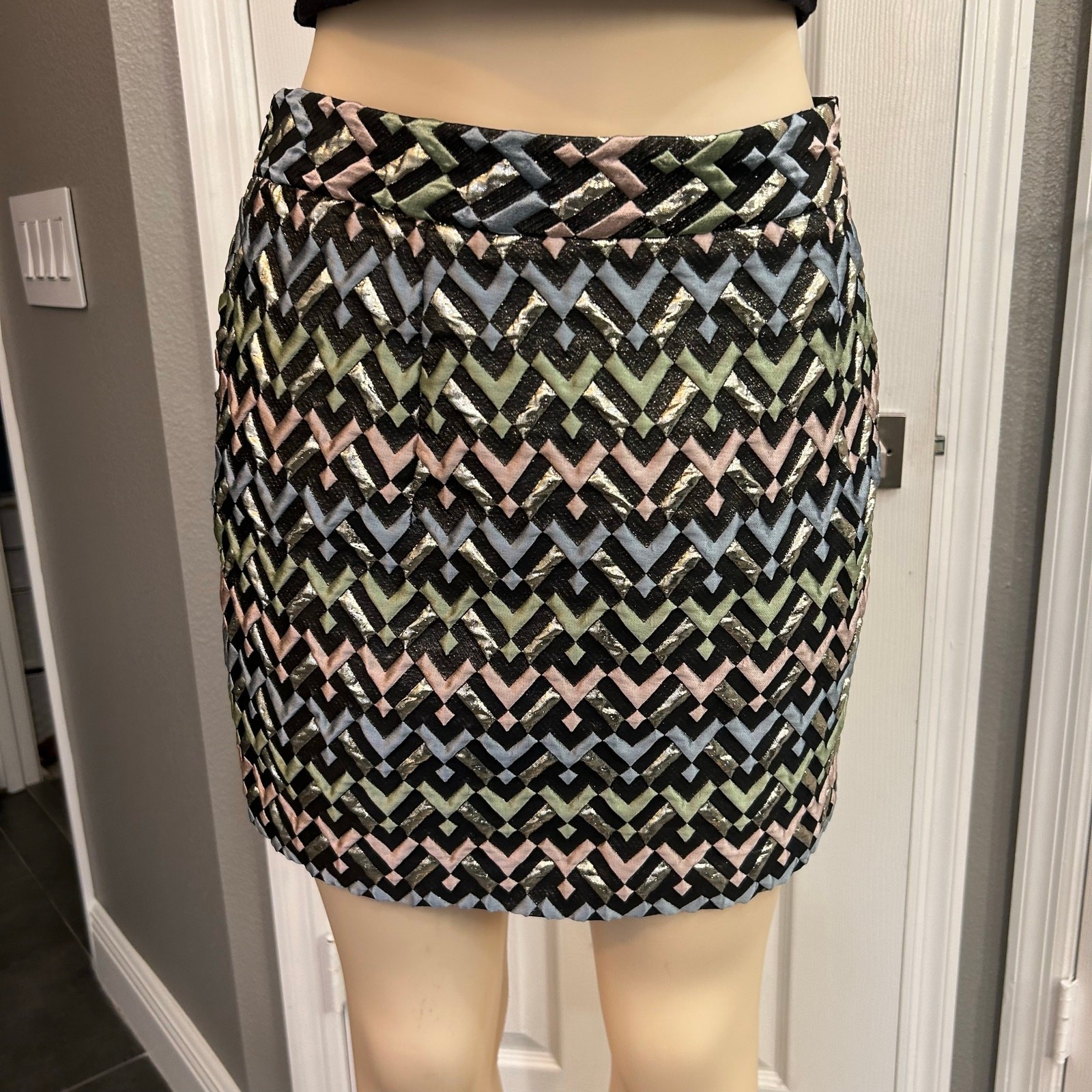 Milly Metallic Jacquard Mini Skirt Women’s Size 12 Geometric Chevron Pattern LP