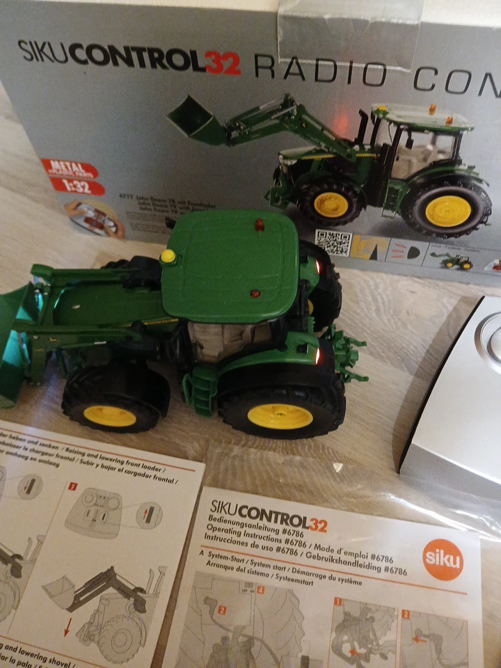 Siku Control 1:32 John Deere 7280R mit Bedienungsanleitung und OVP Neuwertig - Bild 3 von 4