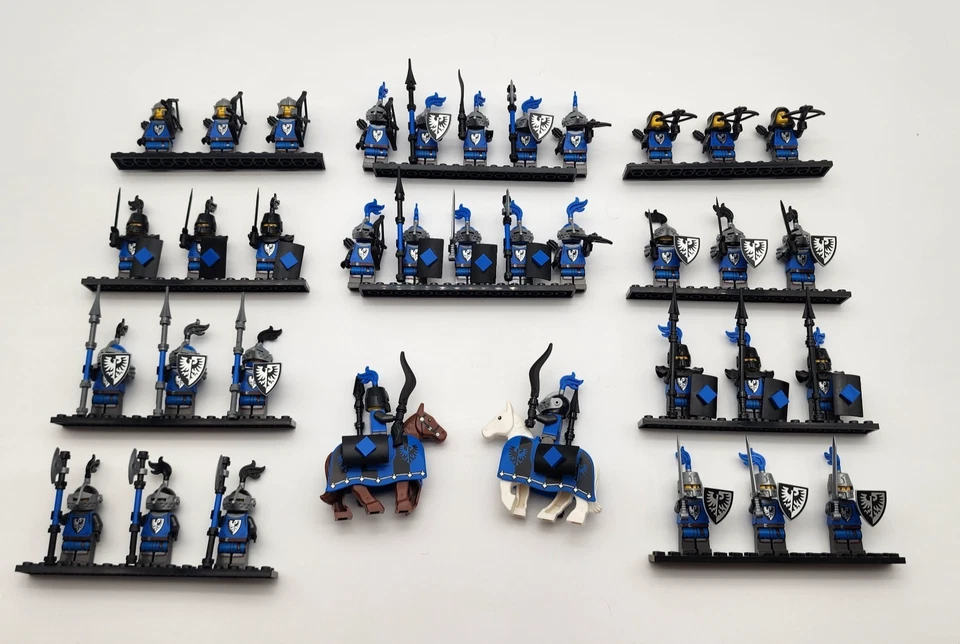 LEGO CASTLE BLACK FALCON MINI FIGURES - Image 3 of 4