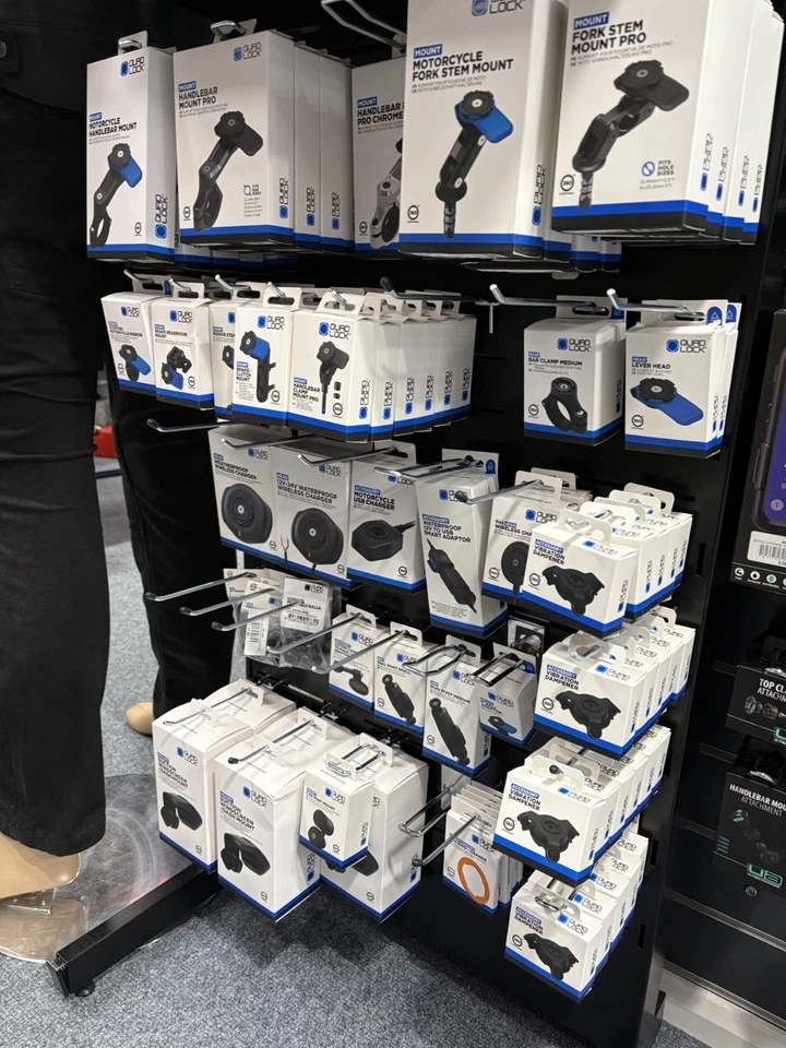 Quad Lock Poncho iPhone 8 Plus / 7 Plus / 6 Plus - Image 3 of 4