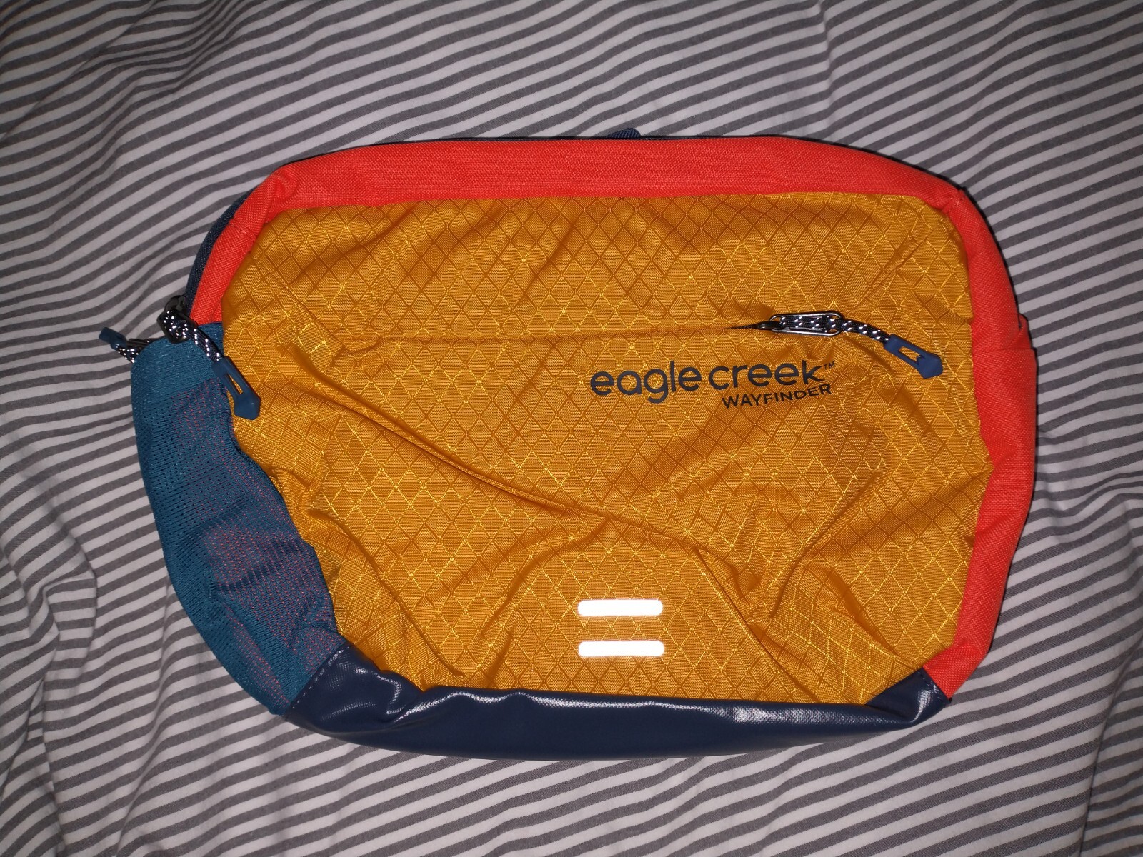 EAGLE CREEK WAYFINDER CROSSBODY BAG eBay