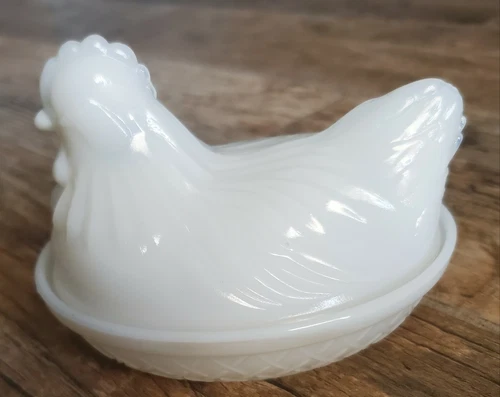 Vintage Hazel Atlas Hen On Nest Milk Glass 4 1/2"
