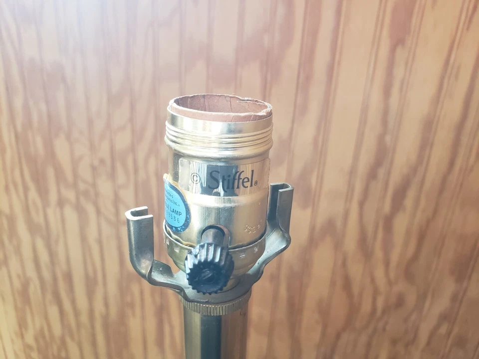 Stiffel Brand Lamp with Weighted Bronze Base and Laquered Finish - Image 3 of 4