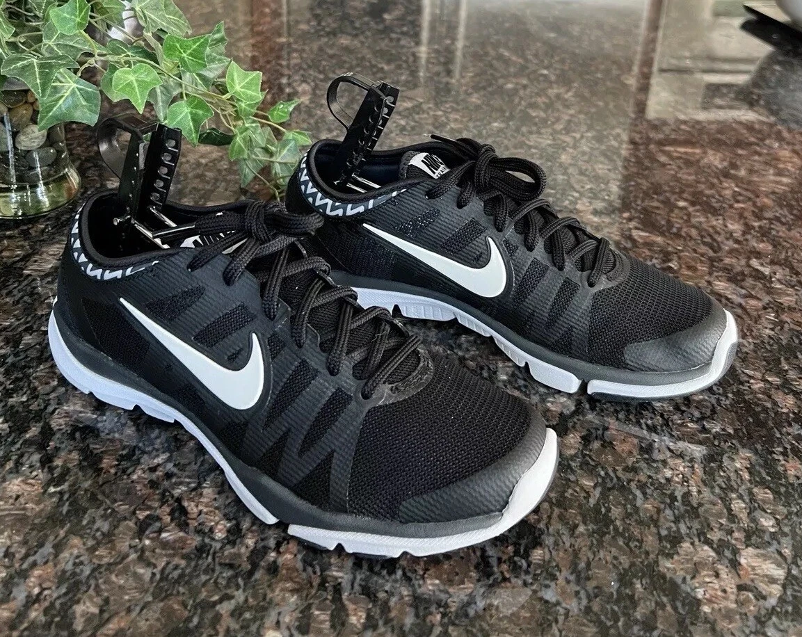 Chaussures de course baskets noires Nike Flex Supreme TR 3 683138 001 pour femme pointure 7,5