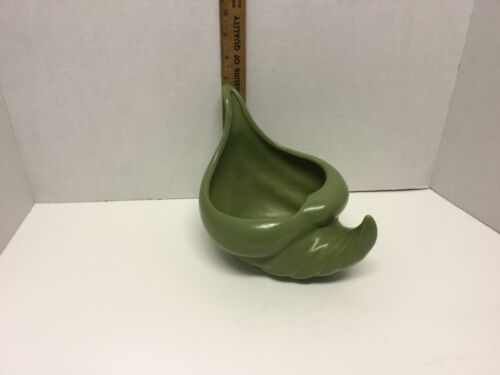 Vintage Hull USA Pottery Cornucopia Green Planter Vase F479 - Picture 1 of 6