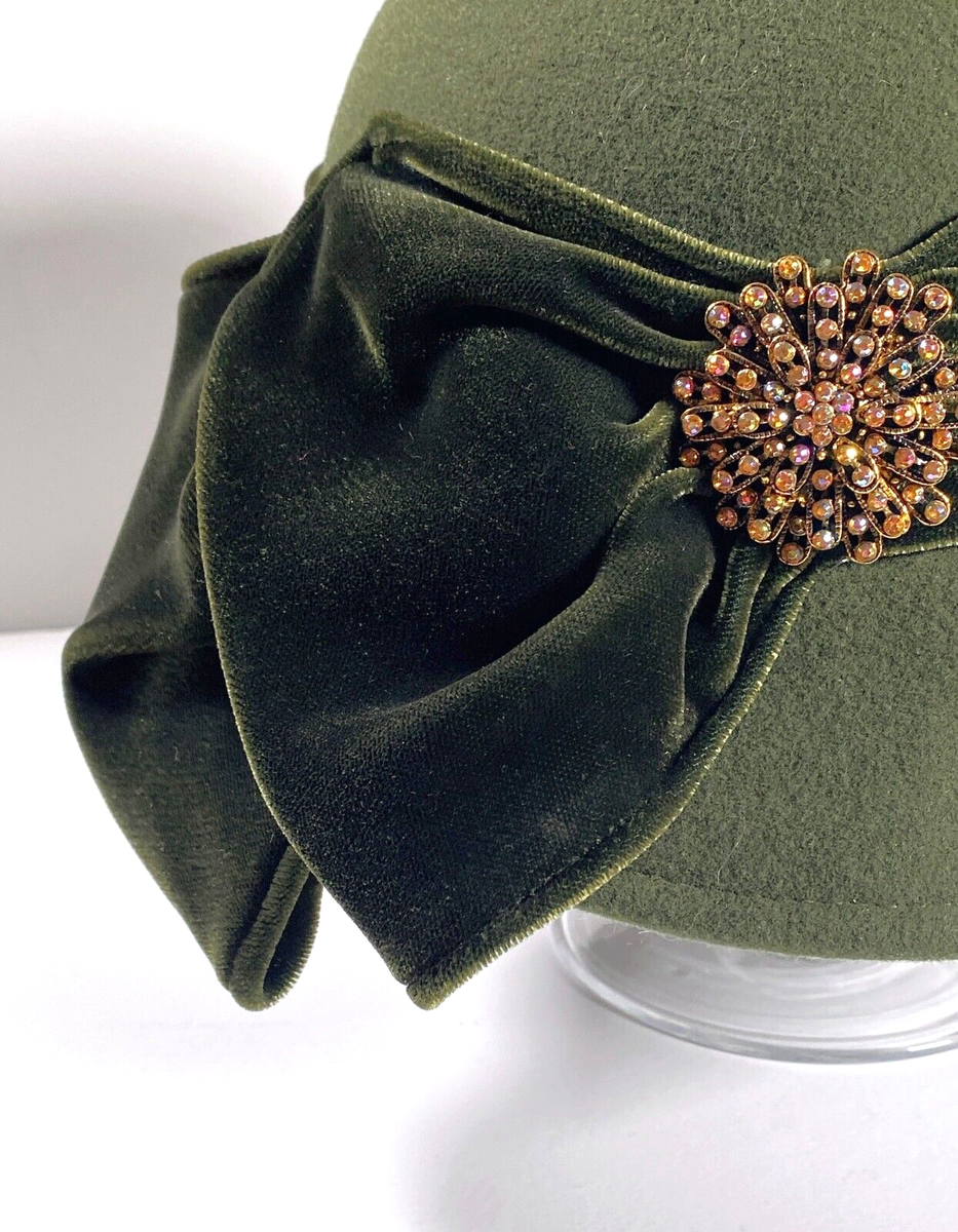 VTG Rare Uno Alla Volta Wedgwood Green Felt Cloche Hat 100  display picture 1