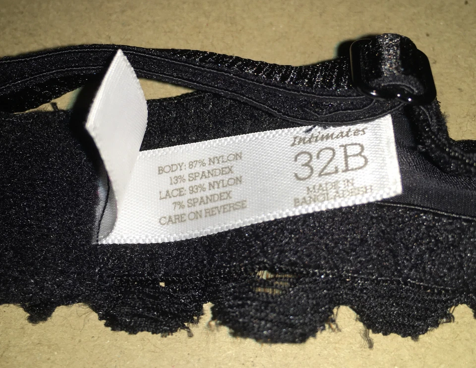 SO BRA BLACK LIGHTLY LINED Underwire SZ 32B Lace Sides new with tags - Image 4 of 4