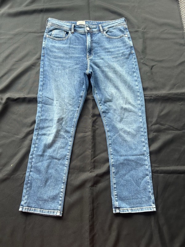 Pilcro Denim NWT Slim Boyfriend Cut Size 32 Medium Wash