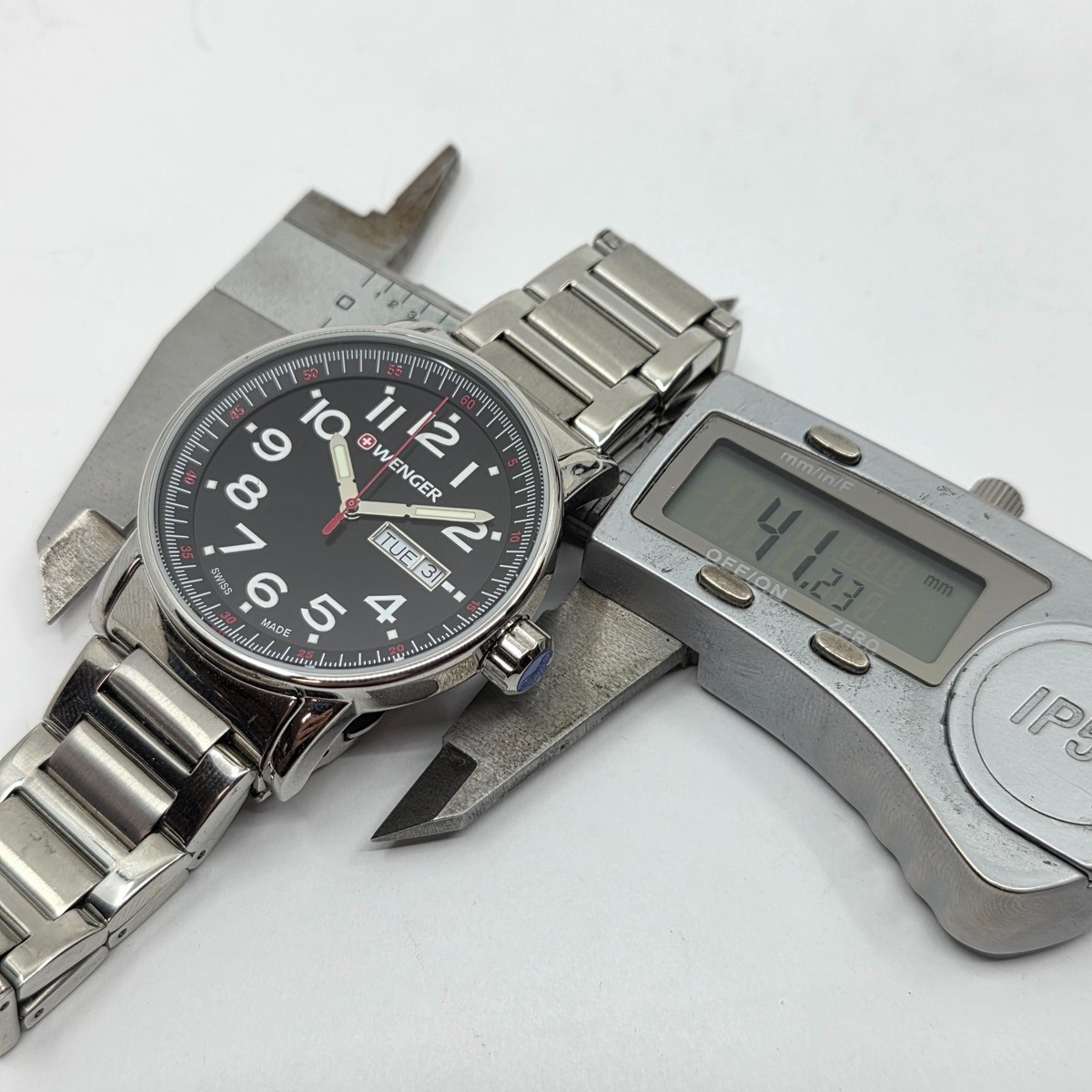 SWISS WENGER ATTITUDE HERITAGE MENS STAINLESS 42mm WATCH 0341.10