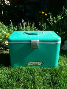 green ice chest