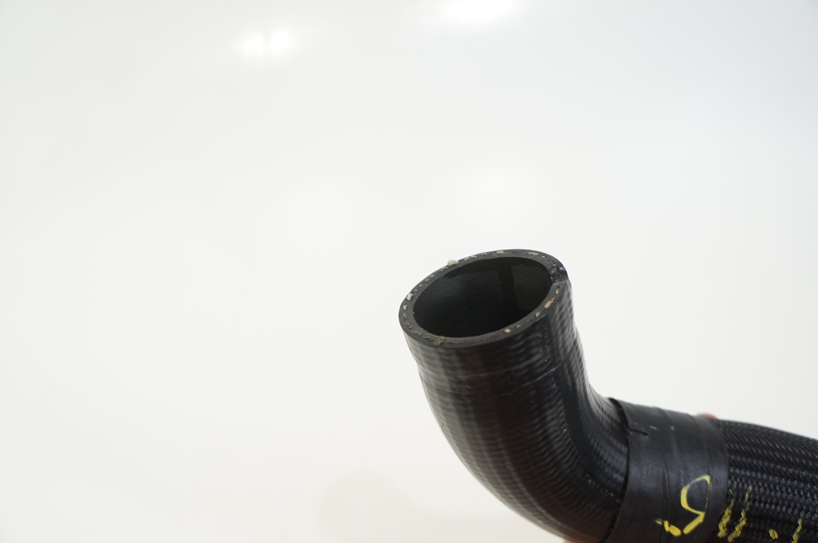2014-2017 maserati ghibli 3.0l v6 passenger side air intake duct hose pipe