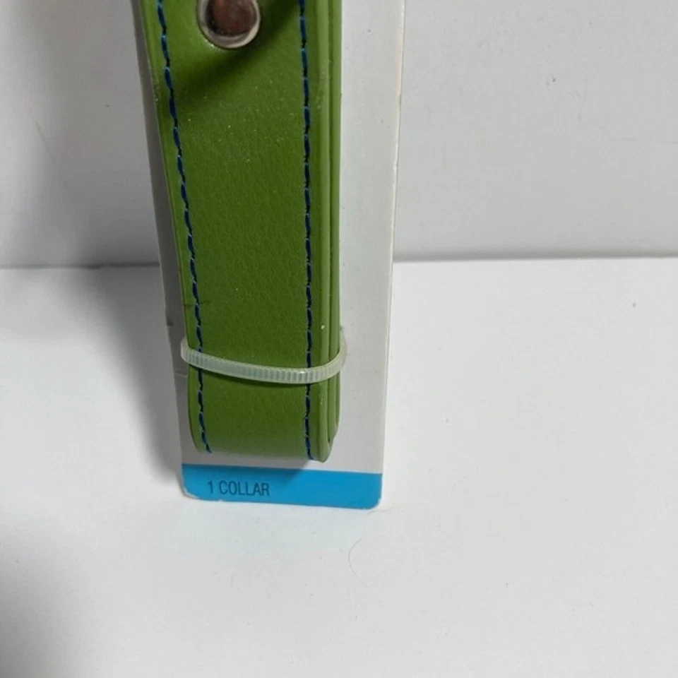 Large LEATHER Dog Collar and Nylabone Chew - Image 4 of 4