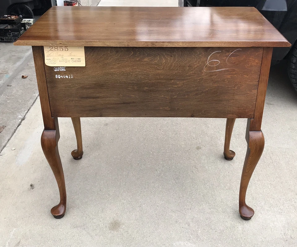 MESA STATTON COLECCIÓN PRIVADA OXFORD ANTIGUA CEREZA 4 CAJONES AÑOS 80 Foto 2 de 4