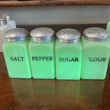 4 Vintage McKee JADITE Jadeite Square Range Salt Pepper sugar Flour Uranium Glow