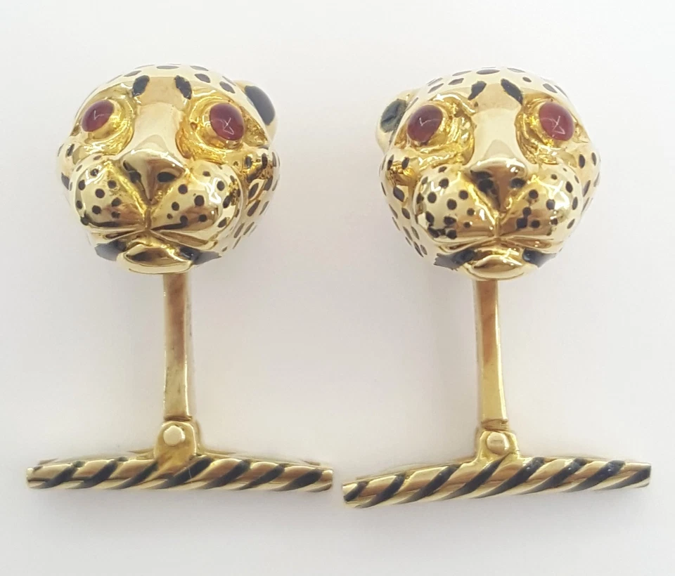 David Webb Ruby & Enamel Leopard Cufflinks 18k Yellow Gold 17.7 Grams - Image 2 of 4