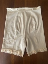 Vintage Flexees Women  s Size Small Style 5802 Lace Trim Girdle