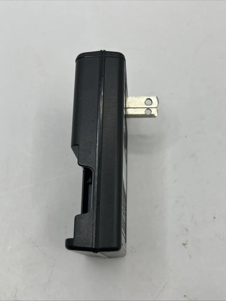 ⭐ NEW Genuine Sony BC-CSD Battery Charger for NP-BD1 Battery D T R E US Seller ⭐ - Image 2 of 4