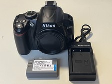 Nikon D3000 CCD Digital SLR body only