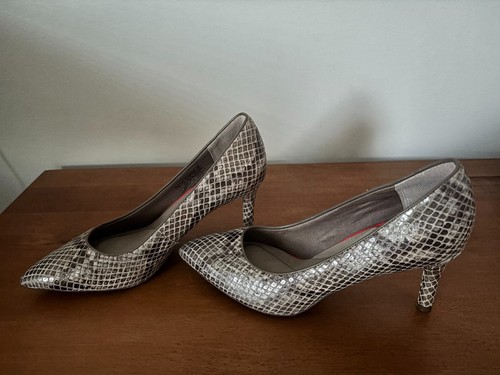 New Rockport Snake print Pumps Size 7M in great condition! - Picture 3 of 6