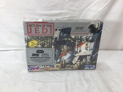 1983 Vintage MPC Star Wars AT-ST Scout Walker Model Kit 1983 Vintage MPC Star Wars AT-ST Scout Walker Model Kit