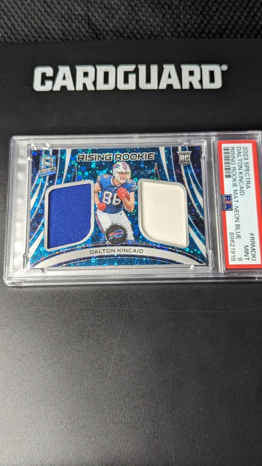 Dalton Kincaid Panini Spectra Rising Rookie Materials #RRMDKI Neon Blue