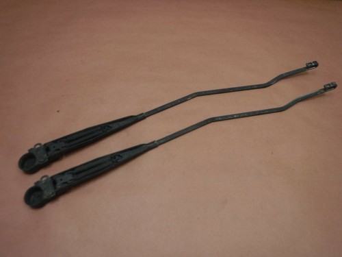 Jeep Grand Cherokee ZJ 93-98 Windshield Wiper Arms Set Pair Free Ship - Picture 2 of 2