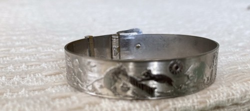 Vintage Childs Engraved Bracelet Farm Animals - Picture 7 of 8