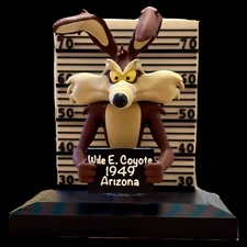 UNPAINTED Looney Tunes Wile E Coyote Mugshot 3D Printed Model Kit 6" Tall (5-24)