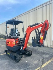 FREE SHIPPING 2025  2 Ton New Mini Excavator,  KUBOTA D902 Diesel Engine 16 hp