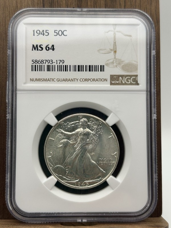 1945 US 50C SILVER Walking Liberty Half Dollar - NGC MS 64