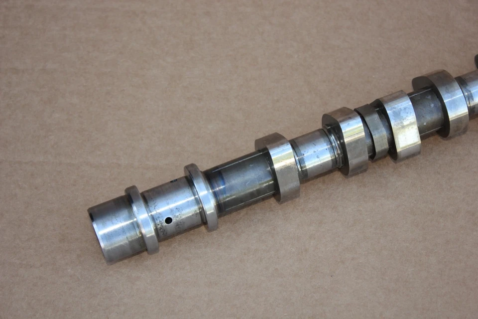 Árbol de levas de admisión izquierdo genuino OEM 2012-2019 3,3 L Hyundai Kia 24100-3CGA0 Foto 4 de 4