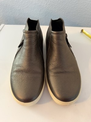 ECCO Soft 7 Women s Leather Zip Bootie Metallic Olive Gray Size 7 W (38 EU)