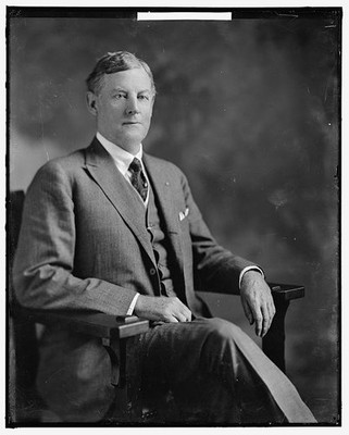 Photo:J.J. Jennings Portrait in Suit