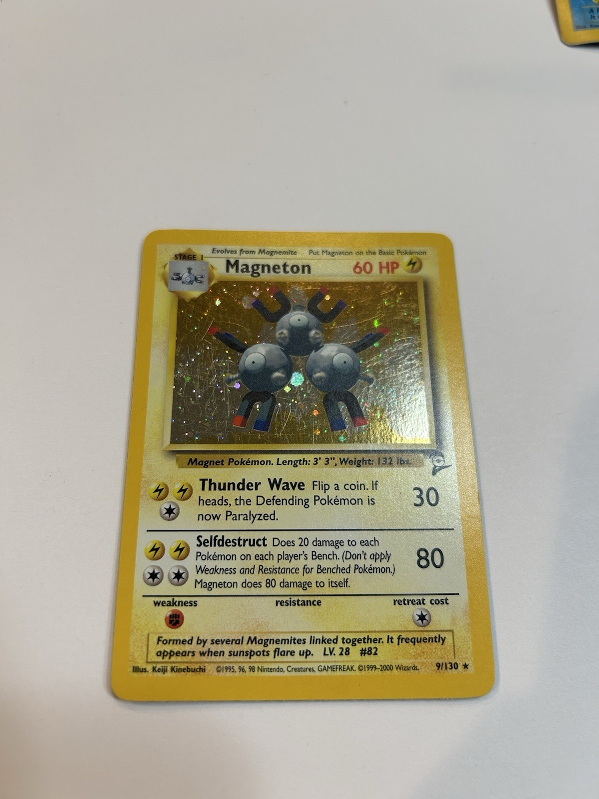 Magnetron #9/130 Holographic Base Set 2 Near Mint Condition