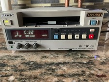 Sony DSR-20 DVCAM Digital Video Cassette Recorder