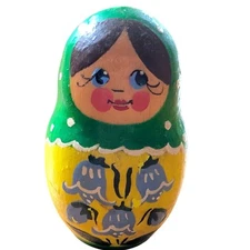 Vtg. Wooden Nesting Doll Magnet 