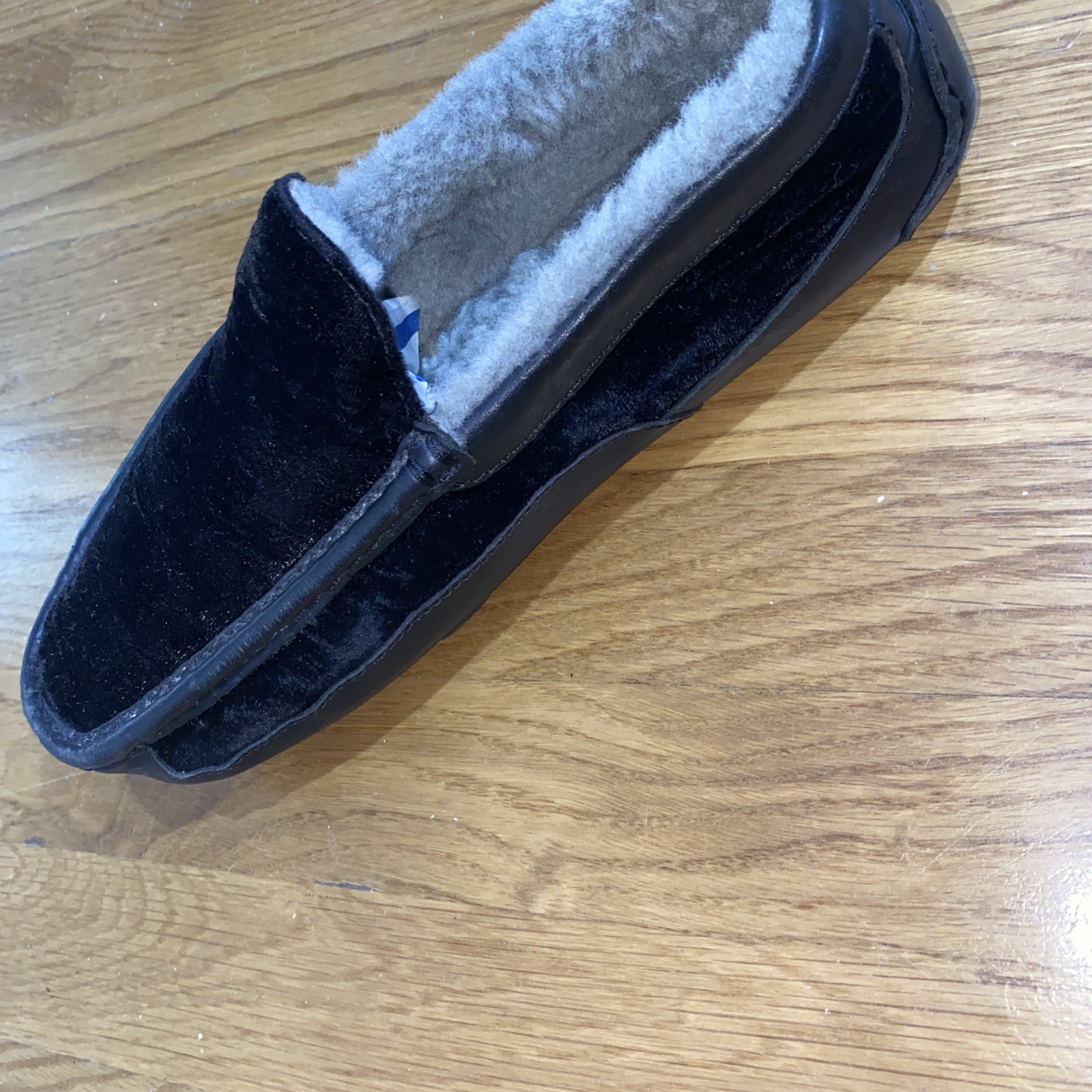 Ugg - image 6