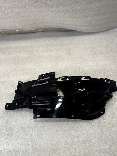 GOOD USED 2015-2017 CHRYSLER 200 Front RH FOG LIGHT LAMP W/ TRIM BEZEL OEM