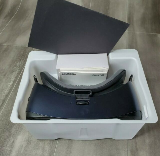 Samsung Gear VR Virtual Reality Oculus Headset Galaxy S7 Note 5 S6 