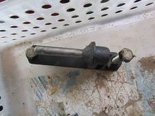 Upper bracket pivot cowl 87987 mariner mercury outboard 1976 -1992