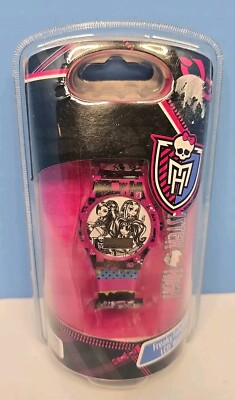 MONSTER HIGH FREAKY FABULOUS WATCH Clawdeen Wolf, Frankie Stein and Draculaura