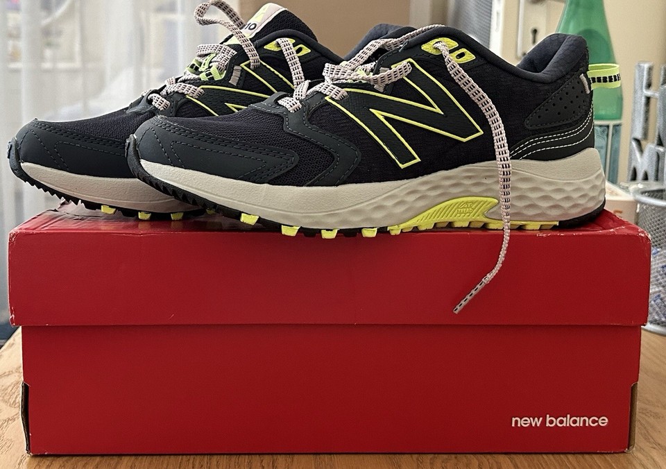 New Balance Ladies Trainers size 5 eBay