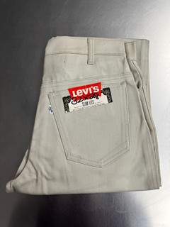 Pantaloni vintage Deadstock Levi's Big E slim fit panna