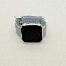 Fitbit Versa Smartwatch Motion detection Heart Rate Monitor Gray FB504