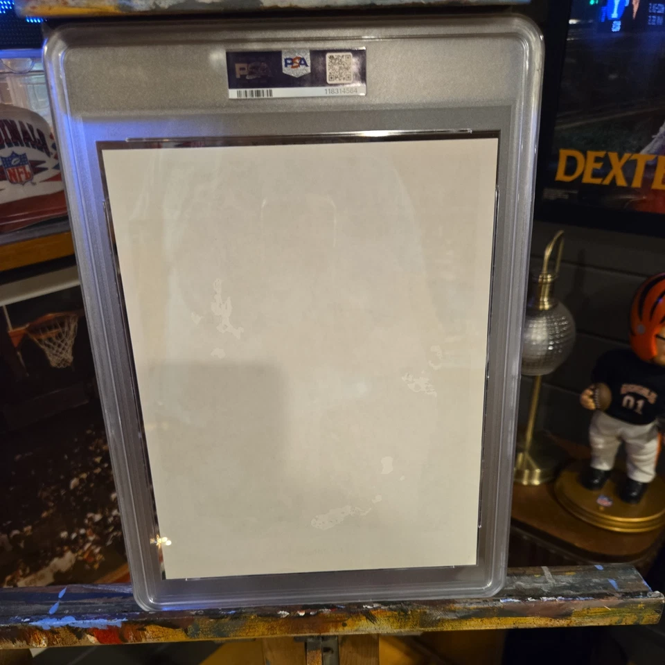 1960's Sport Pix----Joe DiMaggio -- New York Yankees - PSA 4 none higher Rare - Image 4 of 4